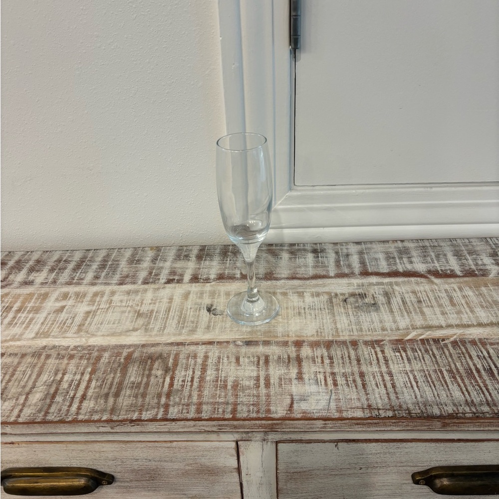 Elegant Clear Glass Champagne Flute